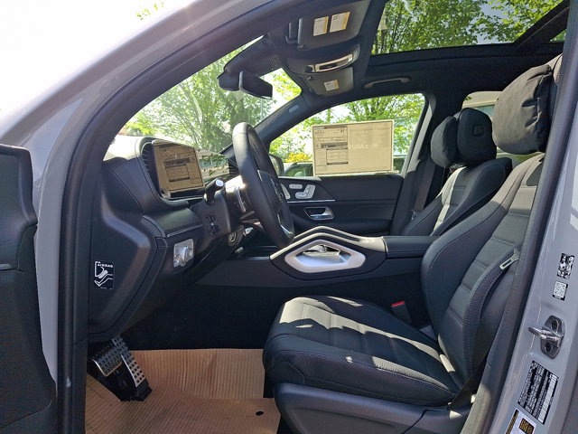 Vehicle image 13 of 22
