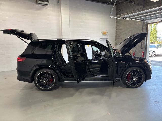Vehicle image 7 of 34