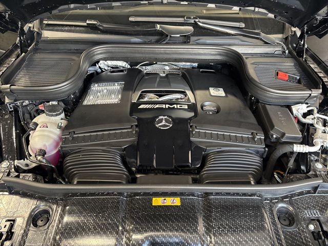 Vehicle image 32 of 34