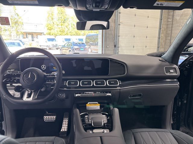 Vehicle image 19 of 34