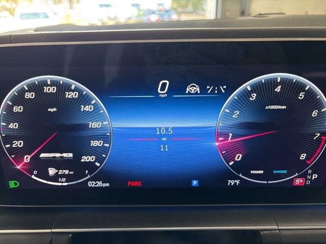 Vehicle image 23 of 34