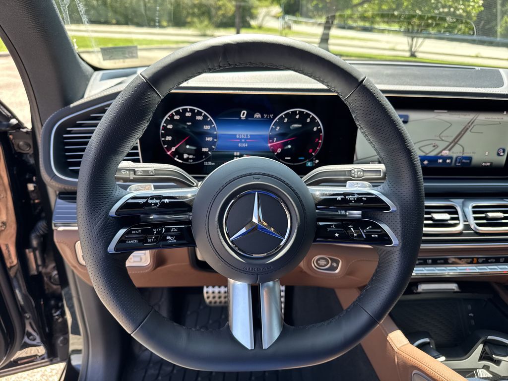 Vehicle image 31 of 39
