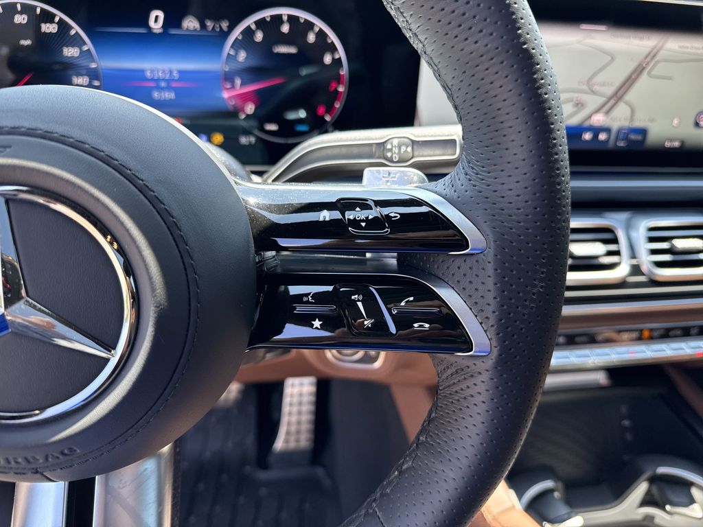 Vehicle image 22 of 39