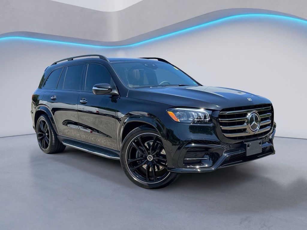 Vehicle image 2 of 39