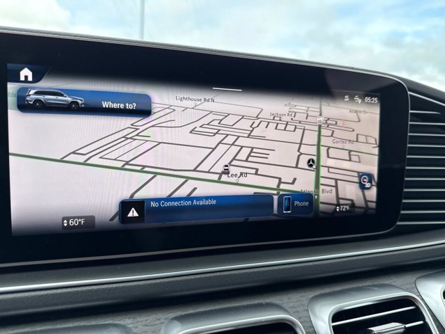 2025 Mercedes-Benz GLS 450 Image 17 of 36