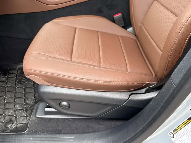 2025 Mercedes-Benz GLS 450 Image 26 of 36