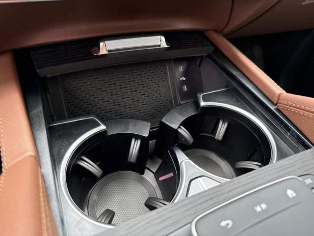 2025 Mercedes-Benz GLS 450 Image 28 of 36