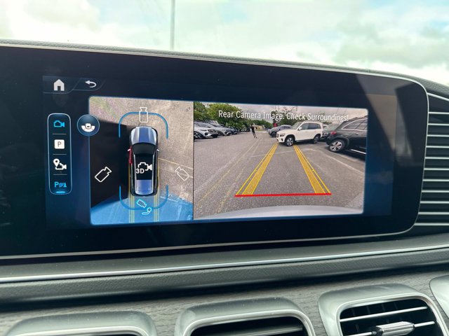 2025 Mercedes-Benz GLS 450 Image 18 of 36