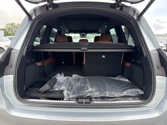 2025 Mercedes-Benz GLS 450 Image 9 of 36