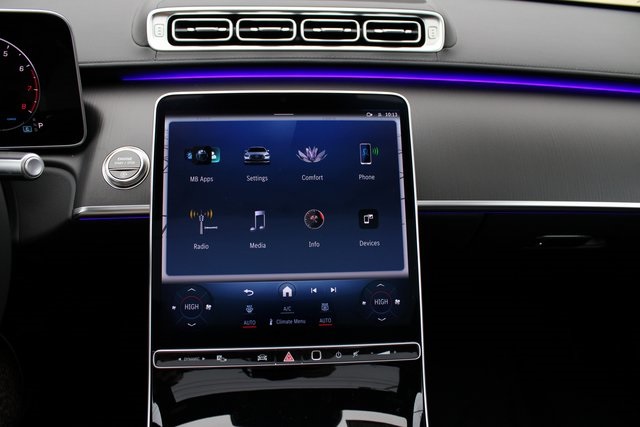 Vehicle image 27 of 37