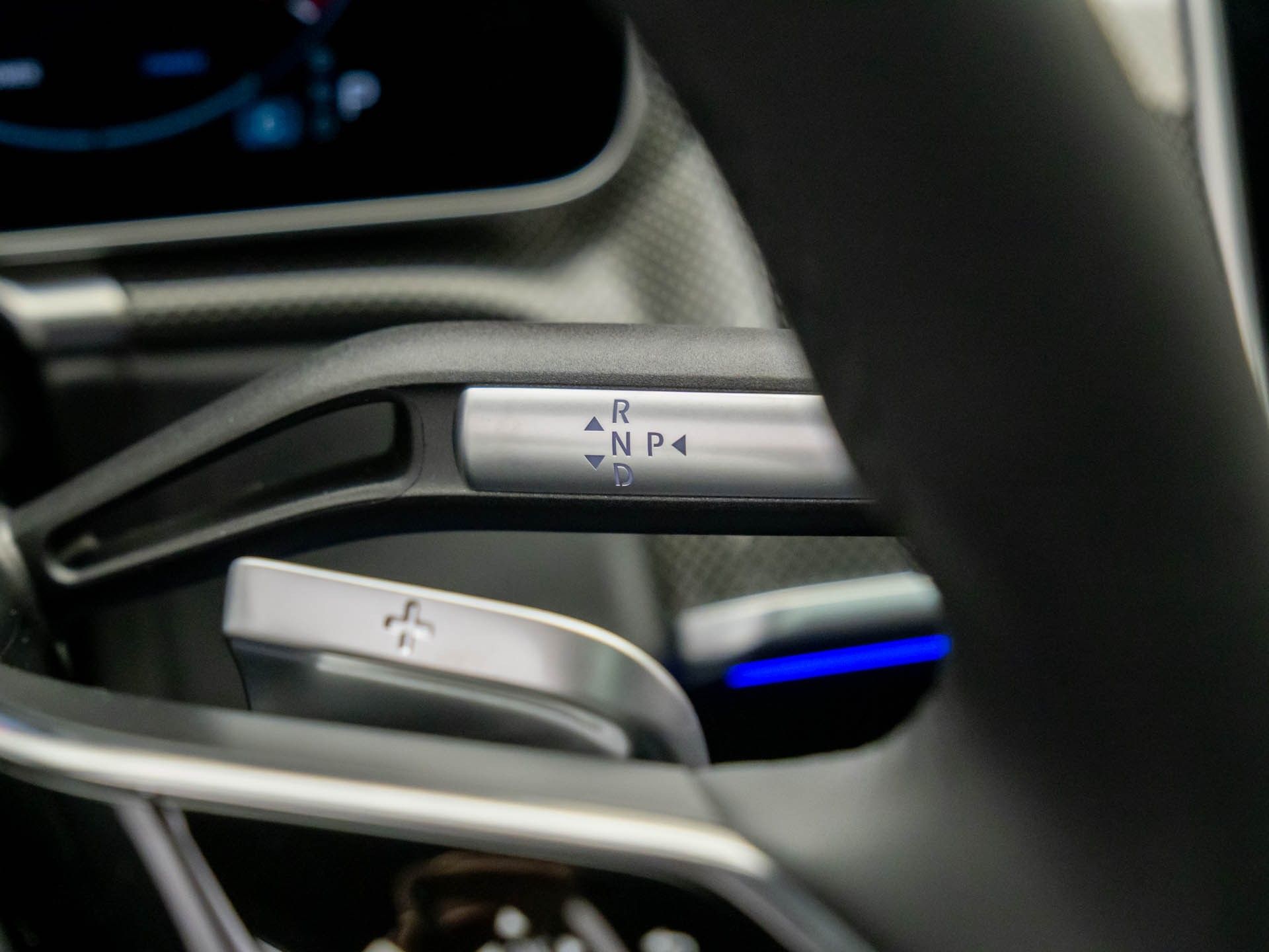 Vehicle image 22 of 38