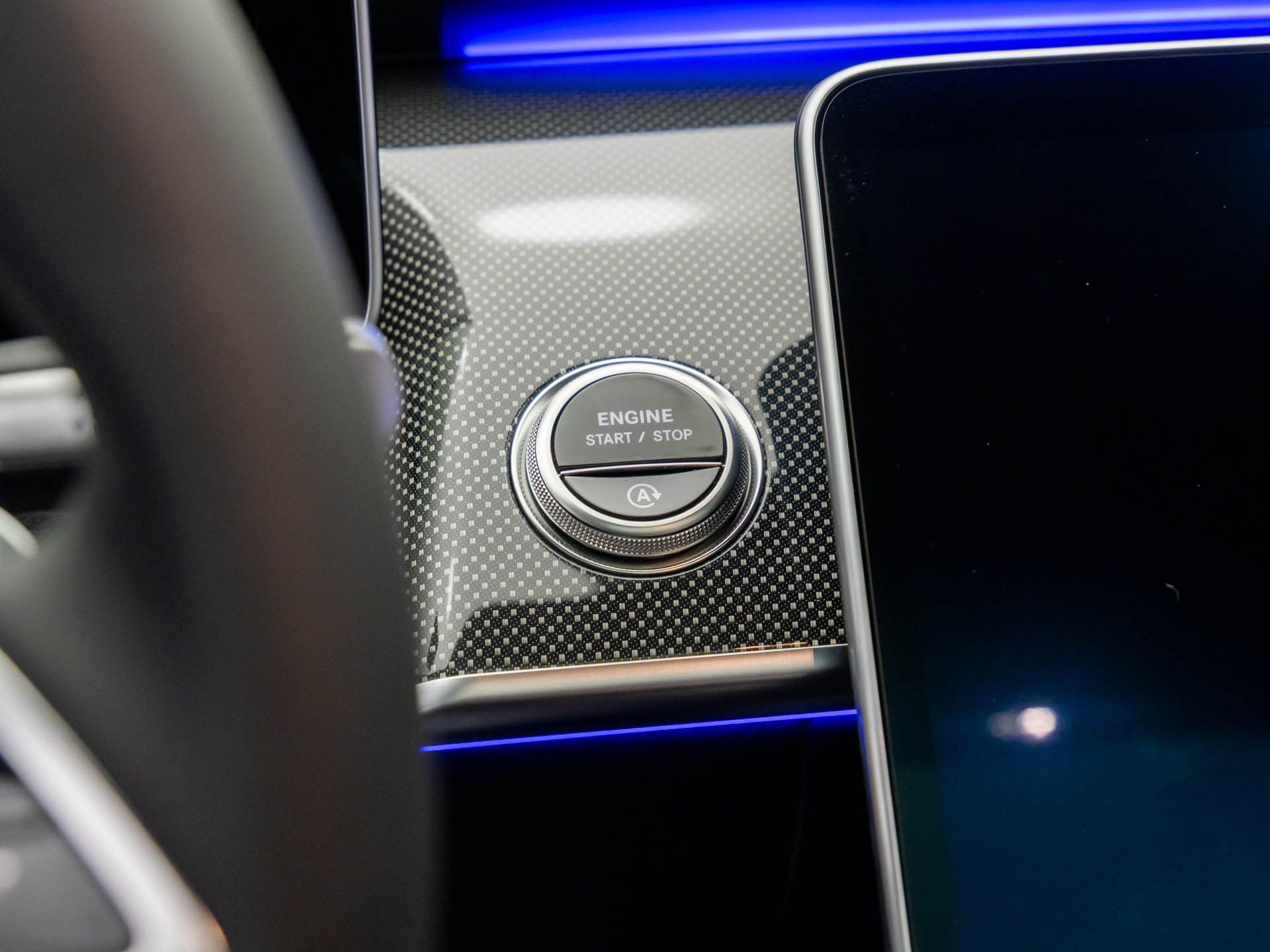 Vehicle image 21 of 38