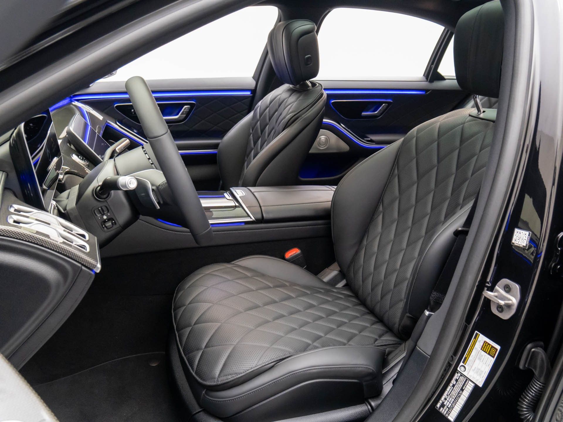 Vehicle image 16 of 38