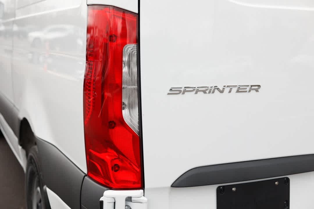 2025 Mercedes-Benz Sprinter Cargo Image 18 of 38