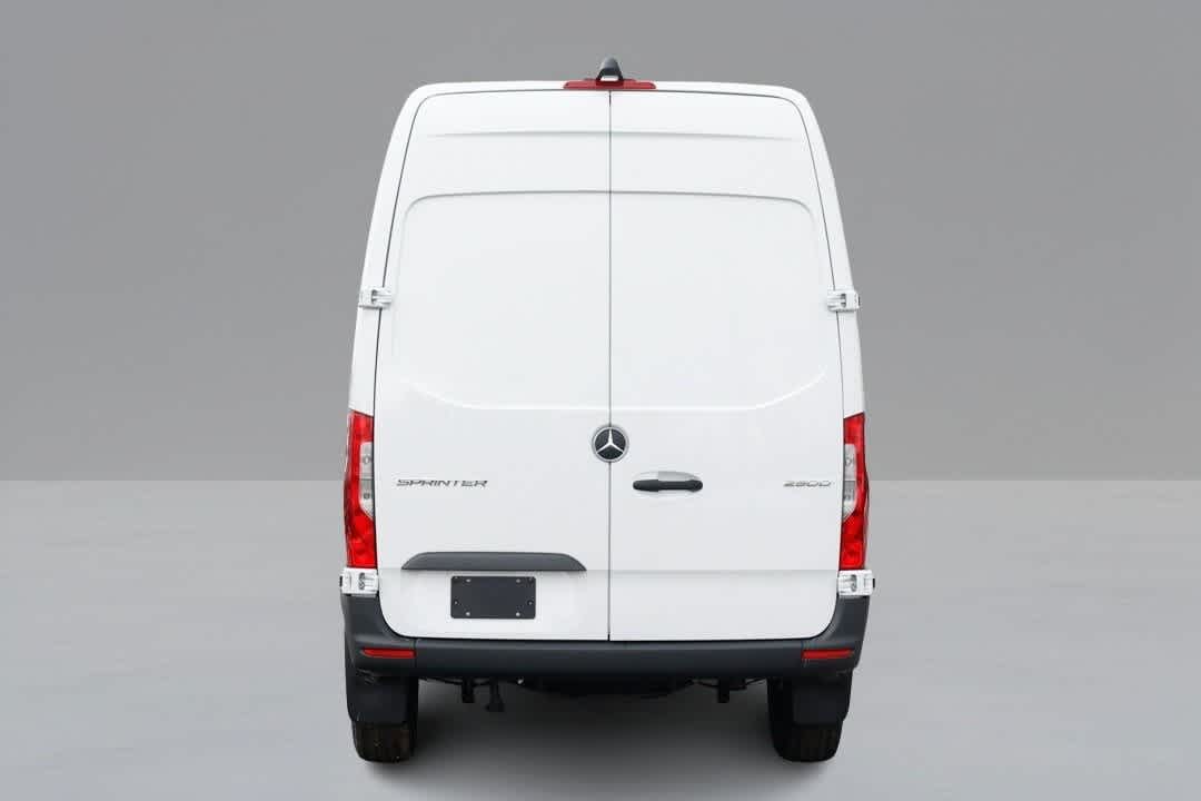 2025 Mercedes-Benz Sprinter Cargo Image 7 of 38