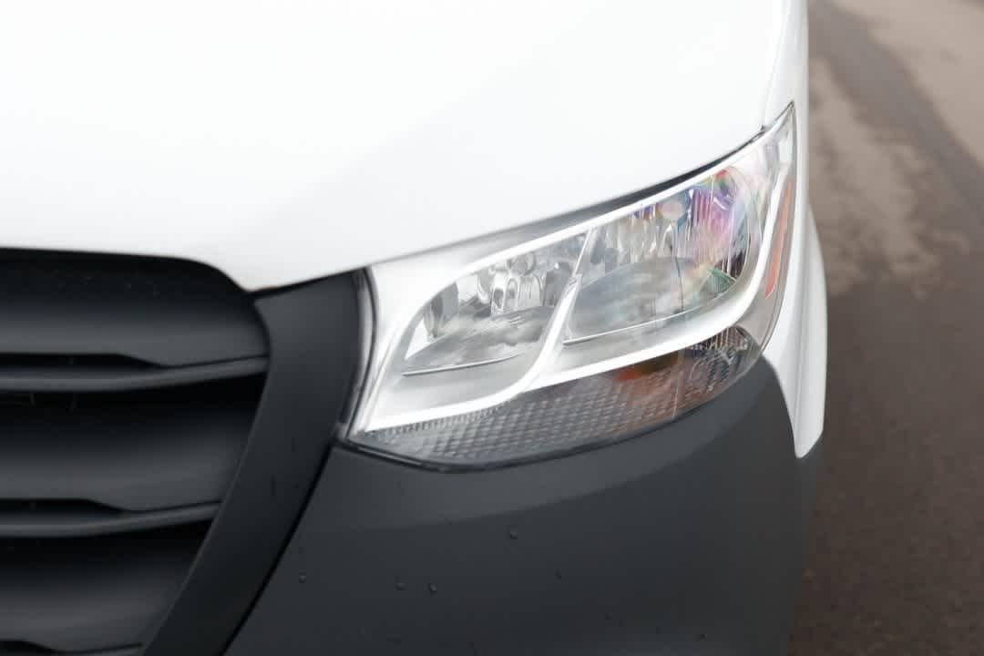 2025 Mercedes-Benz Sprinter Cargo Image 34 of 38