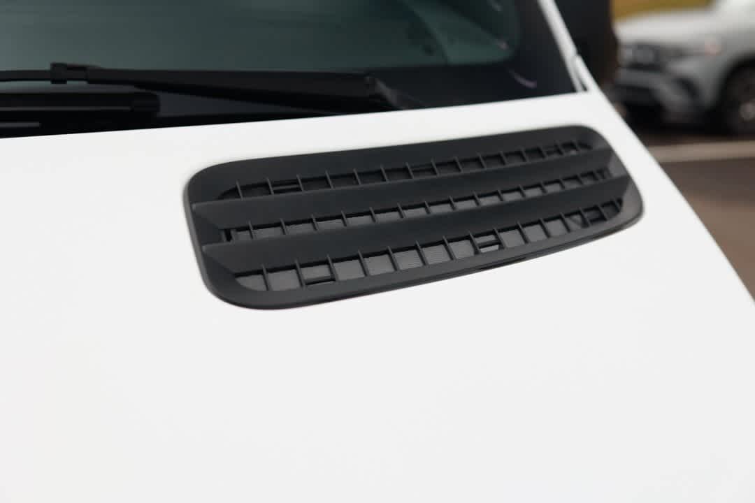 2025 Mercedes-Benz Sprinter Cargo Image 32 of 38