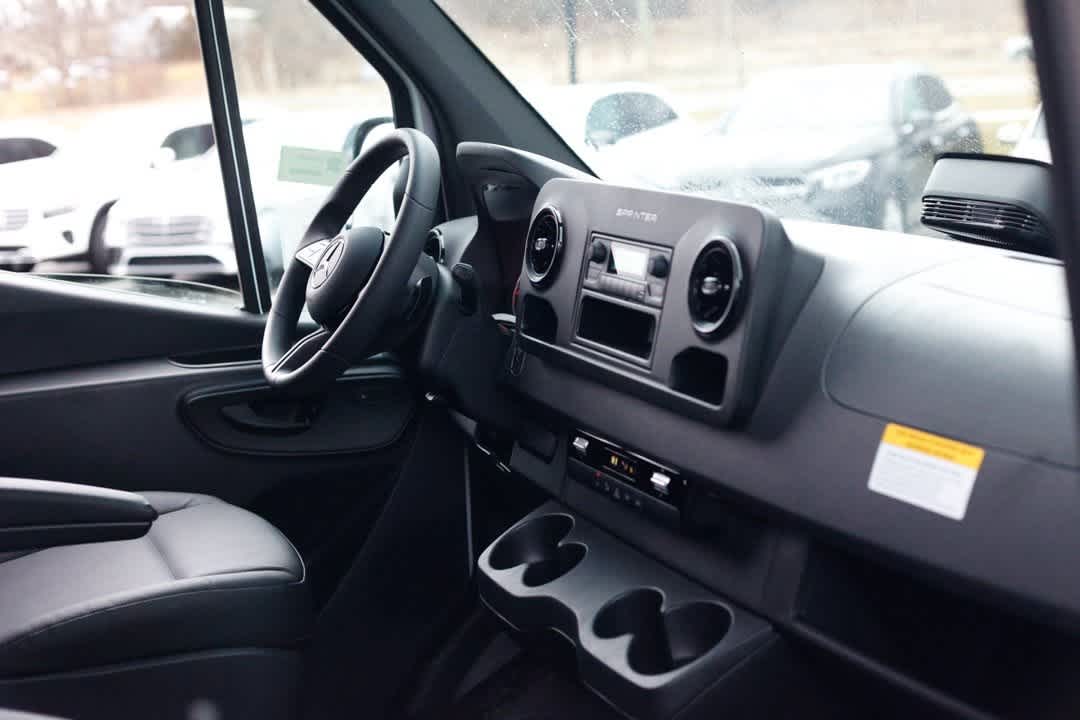 2025 Mercedes-Benz Sprinter Cargo Image 16 of 29