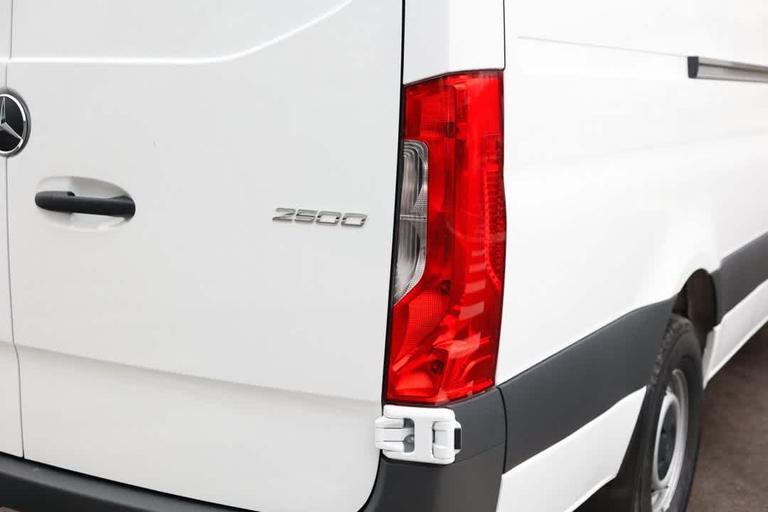 2025 Mercedes-Benz Sprinter Cargo Image 25 of 29