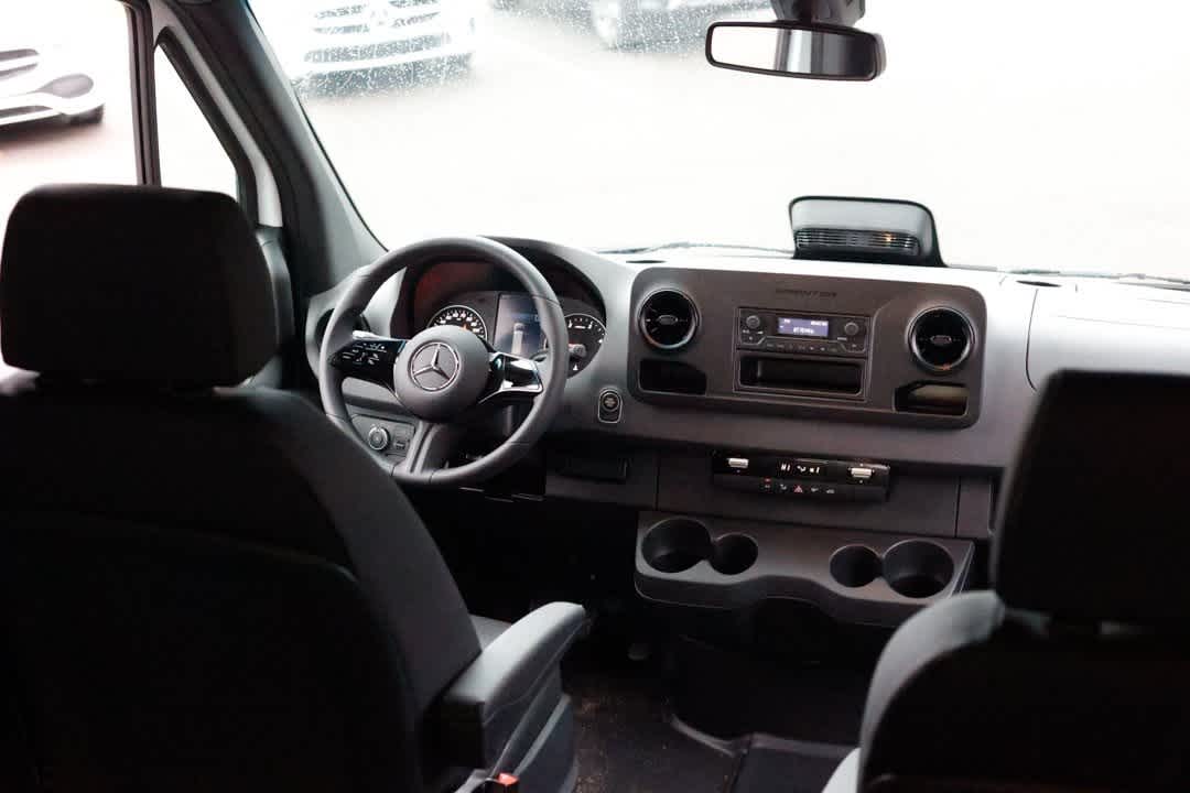 2025 Mercedes-Benz Sprinter Cargo Image 14 of 29