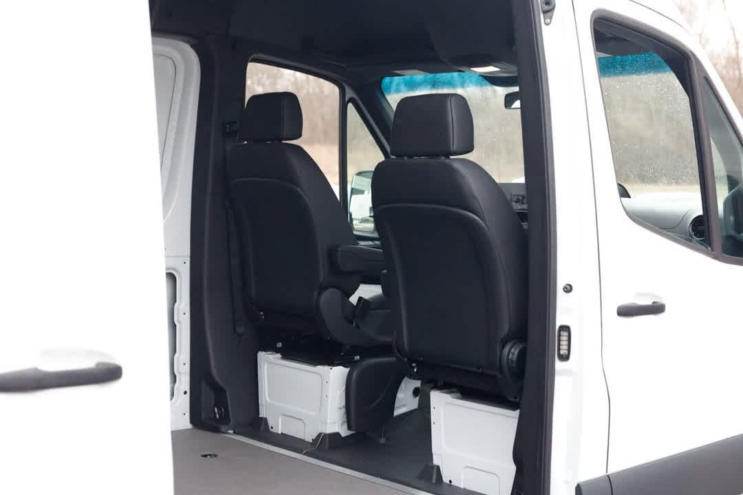 2025 Mercedes-Benz Sprinter Cargo Image 11 of 29