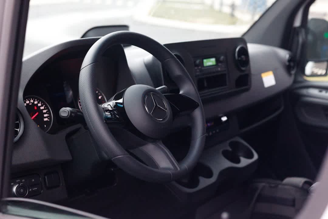 2025 Mercedes-Benz Sprinter Cargo Image 15 of 29