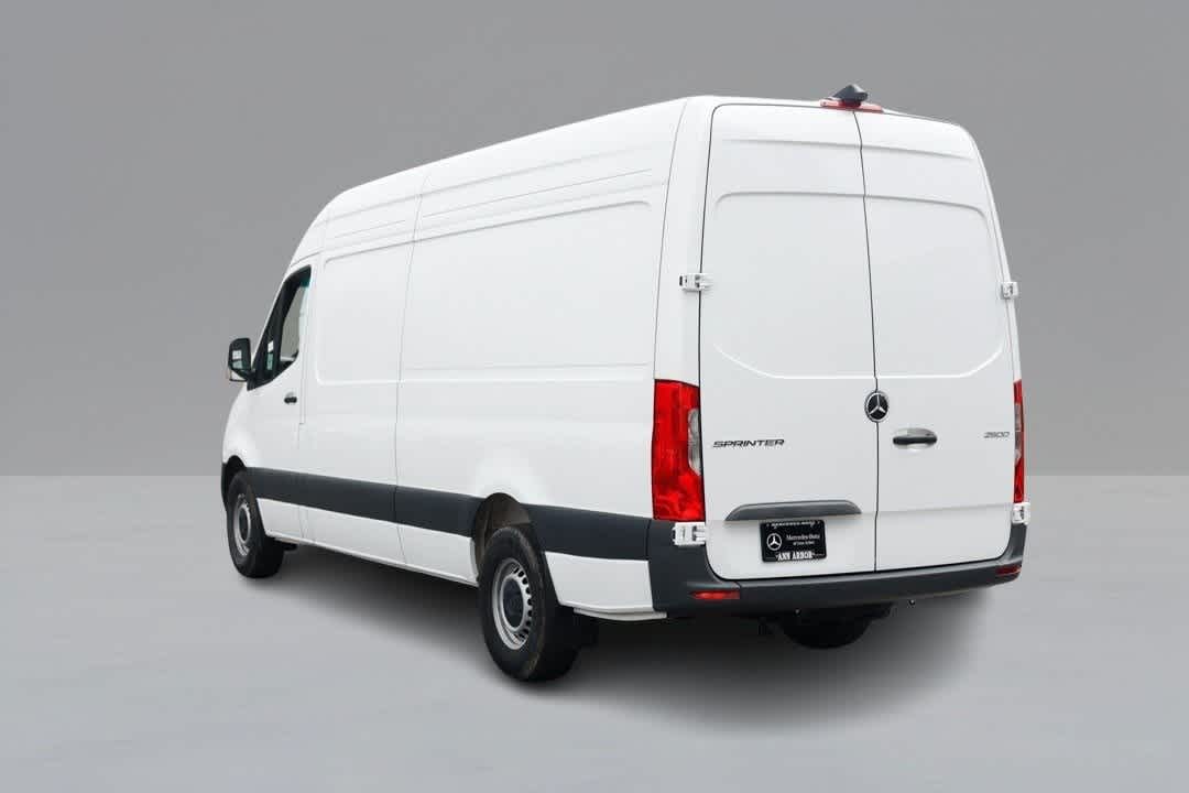 2025 Mercedes-Benz Sprinter Cargo Image 8 of 29