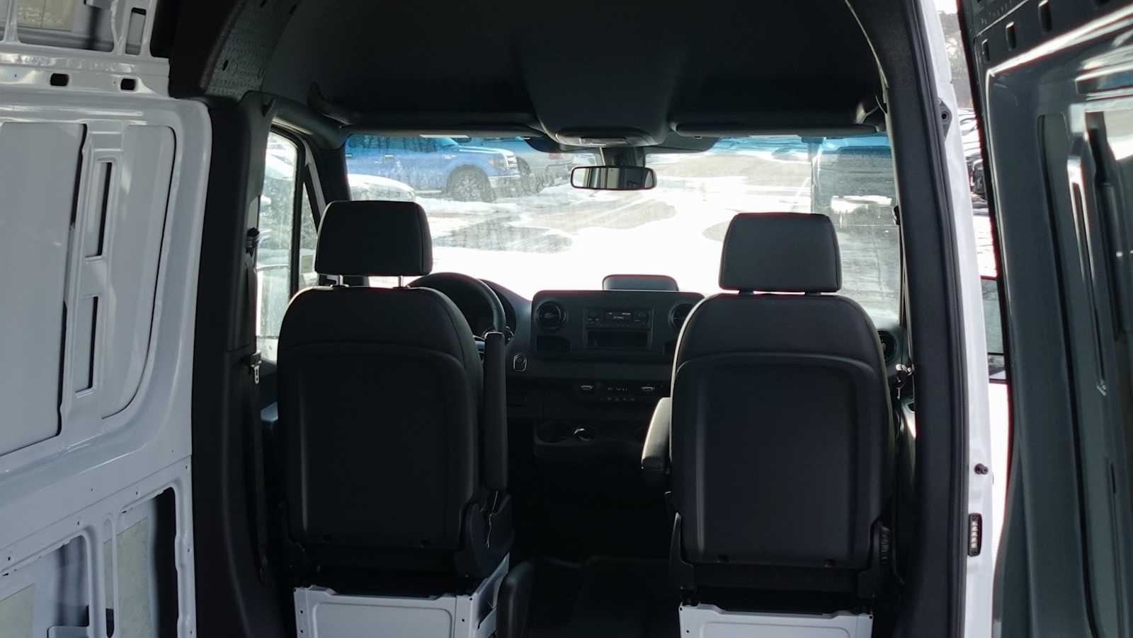 2025 Mercedes-Benz Sprinter Cargo Image 9 of 22