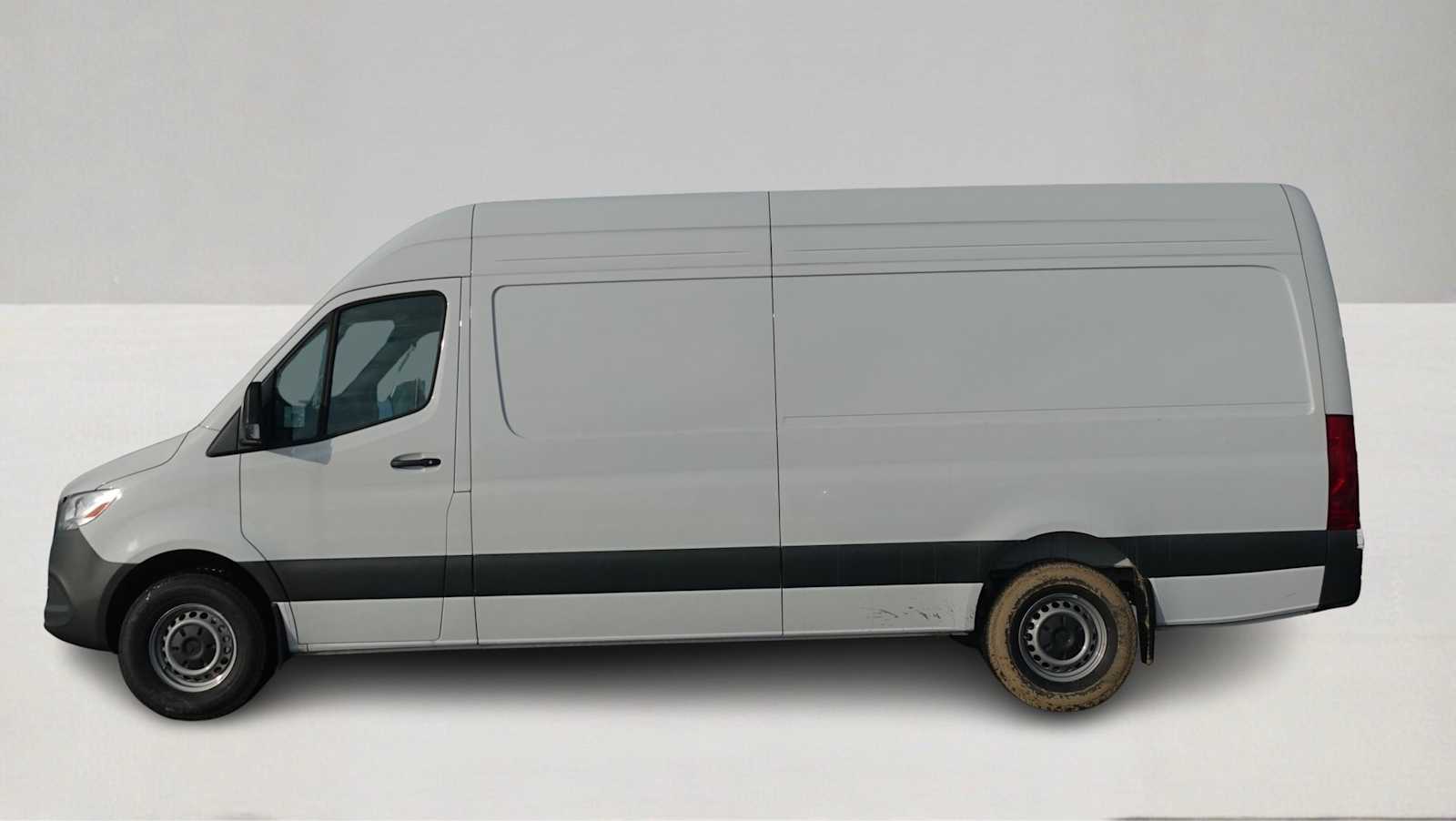 2025 Mercedes-Benz Sprinter Cargo Image 7 of 22