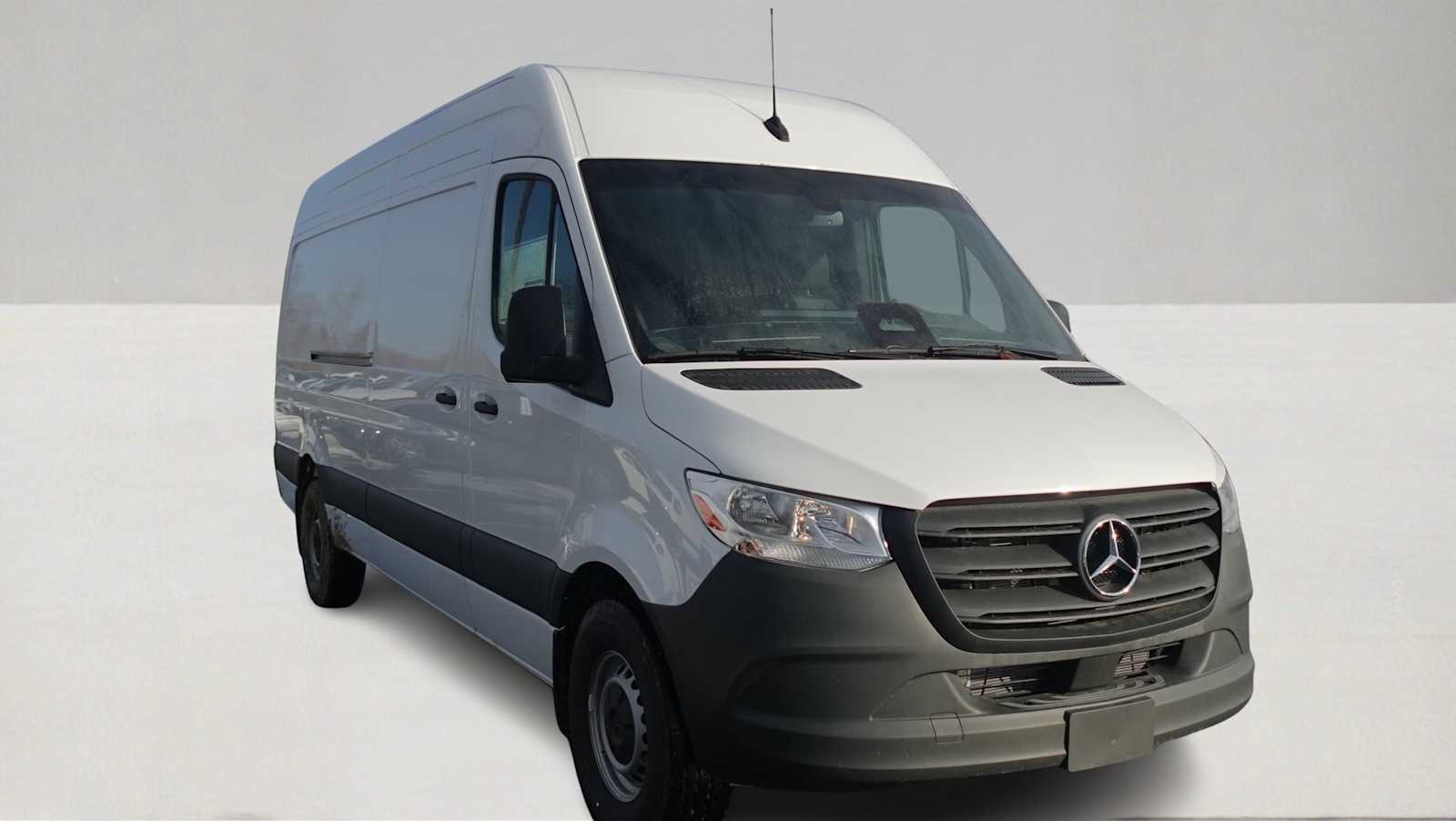 2025 Mercedes-Benz Sprinter Cargo Image 3 of 22