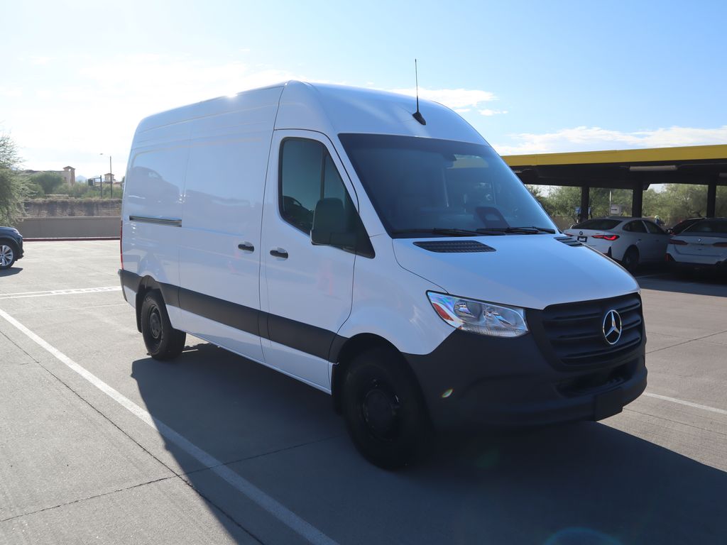2025 Mercedes-Benz Sprinter Cargo Image 3 of 35