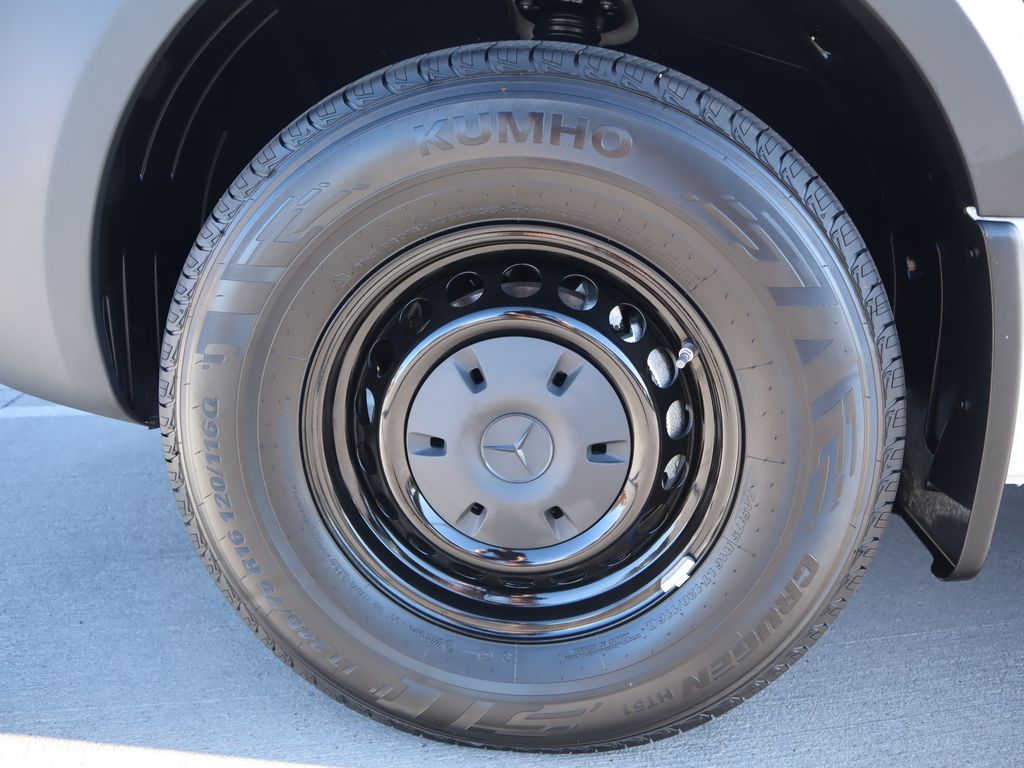 2025 Mercedes-Benz Sprinter Cargo Image 11 of 35