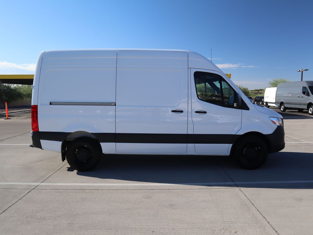 2025 Mercedes-Benz Sprinter Cargo Image 5 of 35