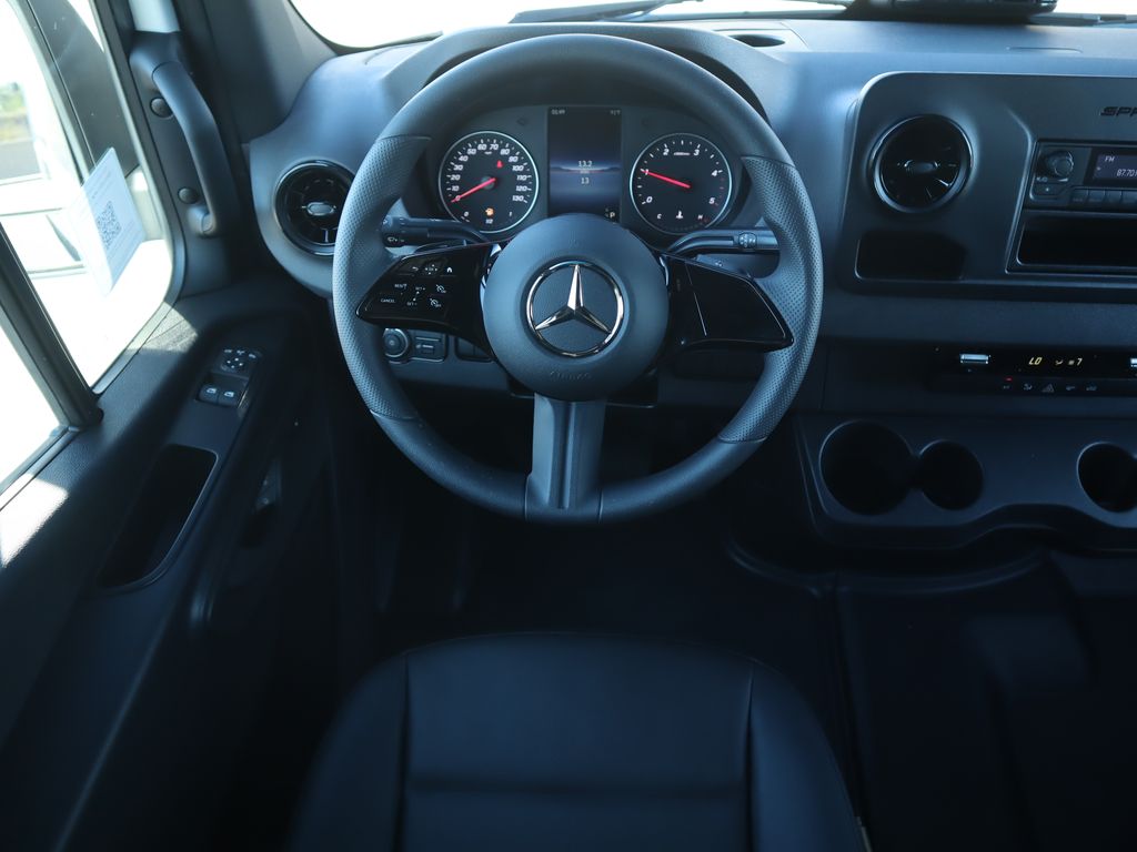 2025 Mercedes-Benz Sprinter Cargo Image 19 of 35