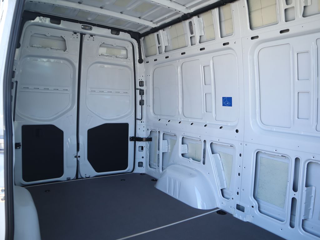 2025 Mercedes-Benz Sprinter Cargo Image 34 of 35