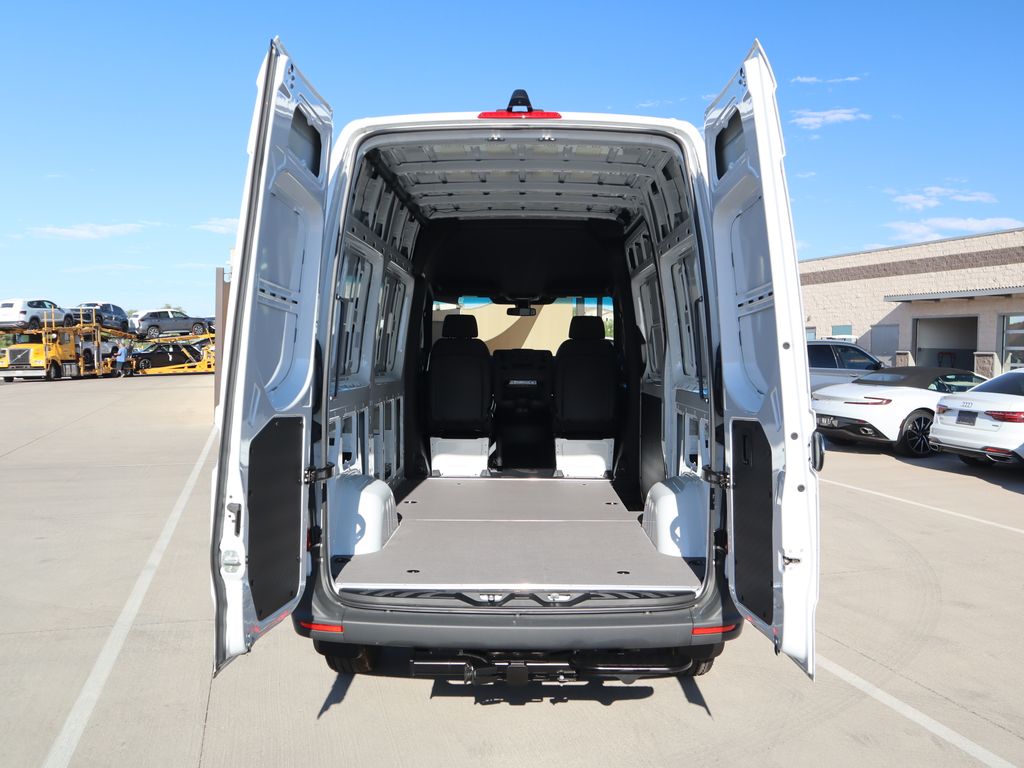 2025 Mercedes-Benz Sprinter Cargo Image 28 of 35