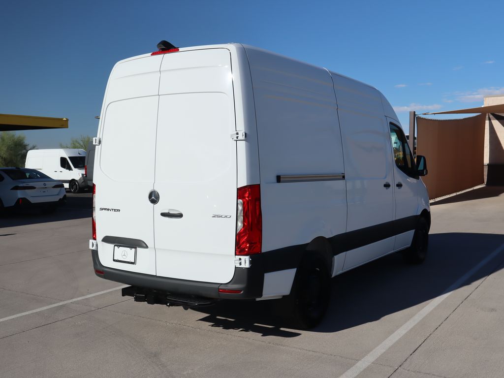 2025 Mercedes-Benz Sprinter Cargo Image 6 of 35