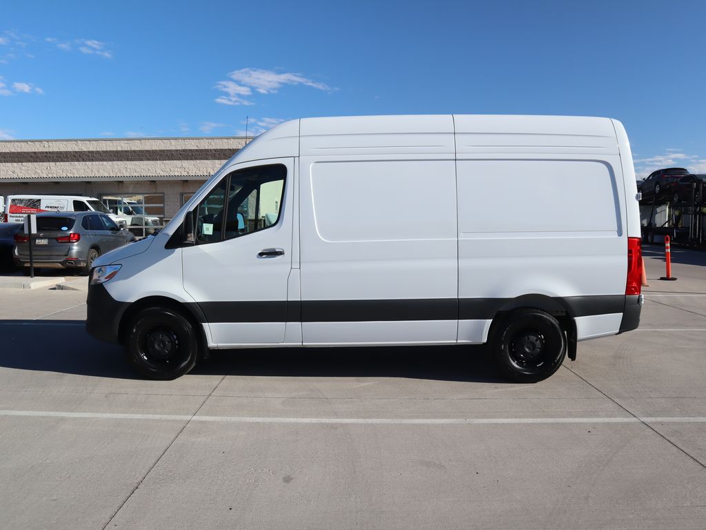 2025 Mercedes-Benz Sprinter Cargo Image 9 of 35