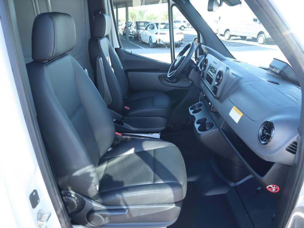 2025 Mercedes-Benz Sprinter Cargo Image 16 of 35