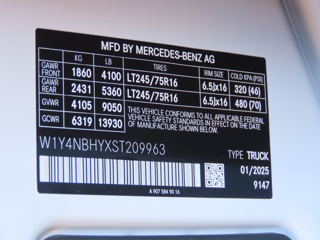 2025 Mercedes-Benz Sprinter Cargo Image 21 of 33