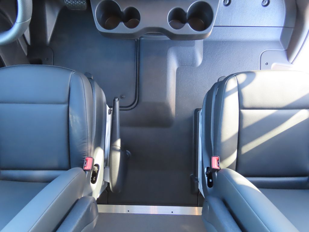 2025 Mercedes-Benz Sprinter Cargo Image 17 of 33