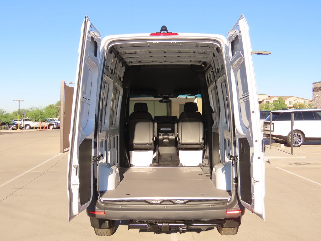 2025 Mercedes-Benz Sprinter Cargo Image 33 of 33