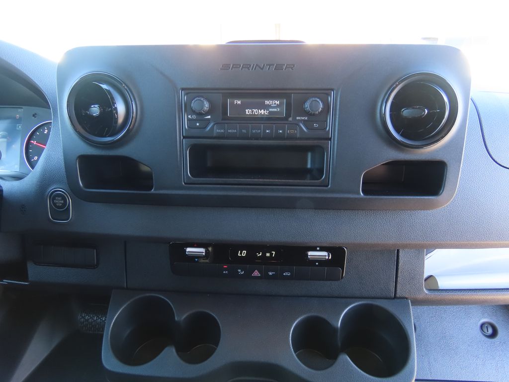 2025 Mercedes-Benz Sprinter Cargo Image 31 of 33