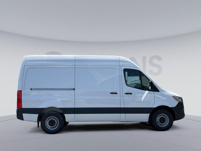 Vehicle image 3 of 32