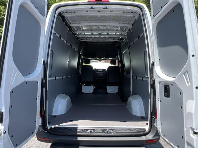 Vehicle image 32 of 32