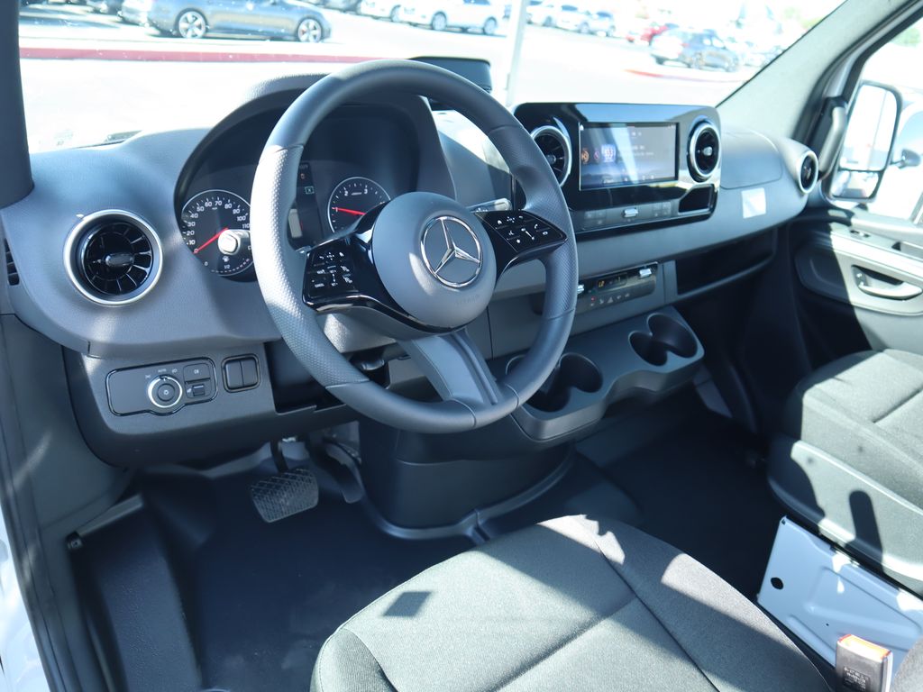 2025 Mercedes-Benz Sprinter Cargo Image 9 of 41