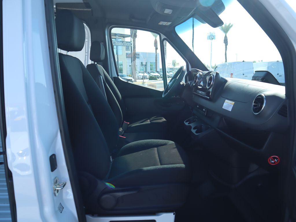 2025 Mercedes-Benz Sprinter Cargo Image 21 of 41