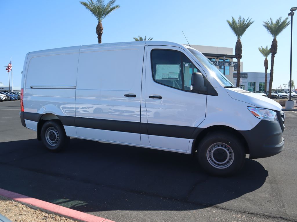 2025 Mercedes-Benz Sprinter Cargo Image 4 of 41