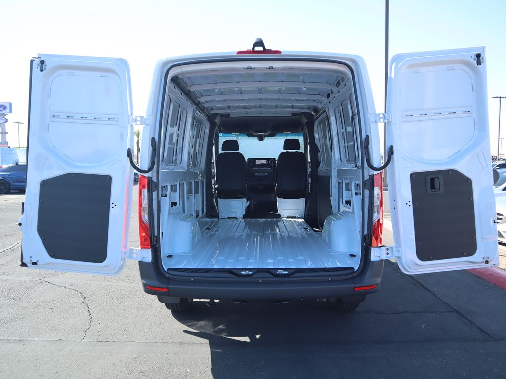 2025 Mercedes-Benz Sprinter Cargo Image 31 of 41