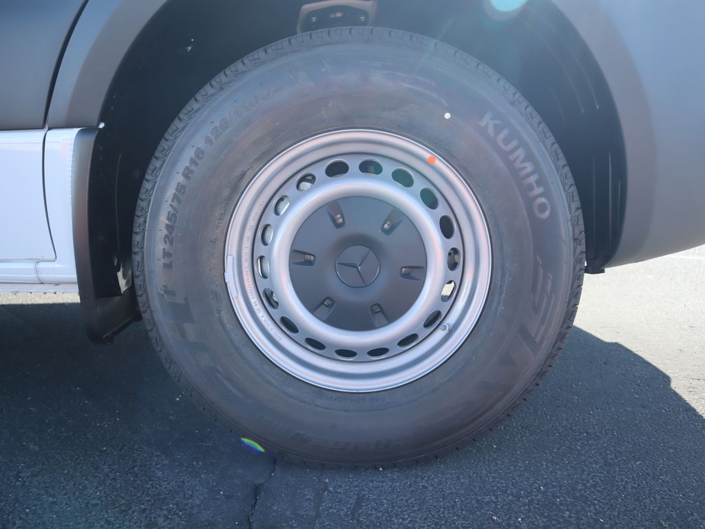 2025 Mercedes-Benz Sprinter Cargo Image 38 of 41